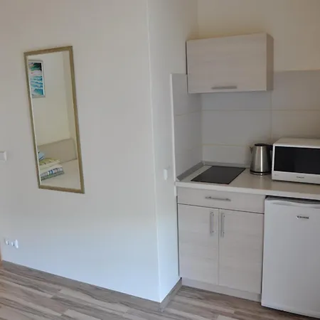 Justinos Appartement *