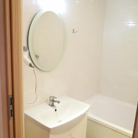 Justinos Appartement *